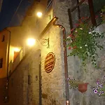 Castello Bed and Breakfast