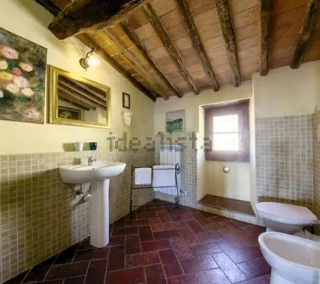 Castello Nocleg ze śniadaniem 4*