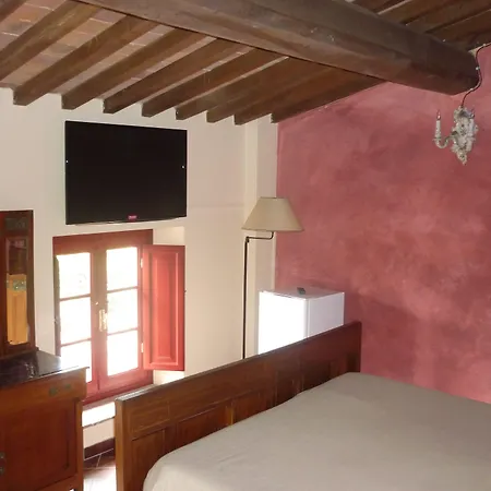 Castello Bed & Breakfast 4*