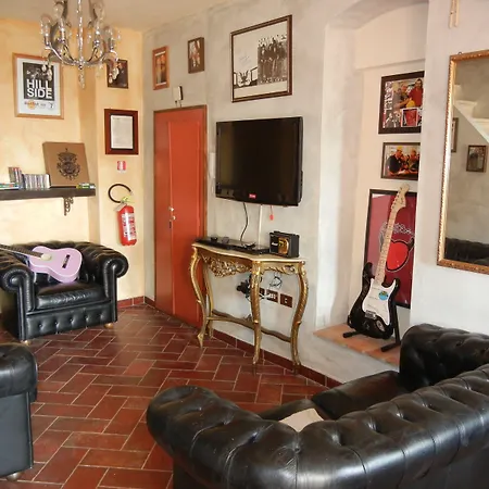 Oda ve Kahvaltı Castello 3*