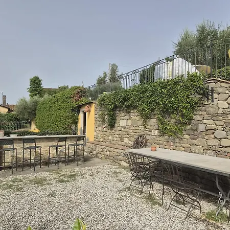Castello Nocleg ze śniadaniem San Gennaro (Lucca)